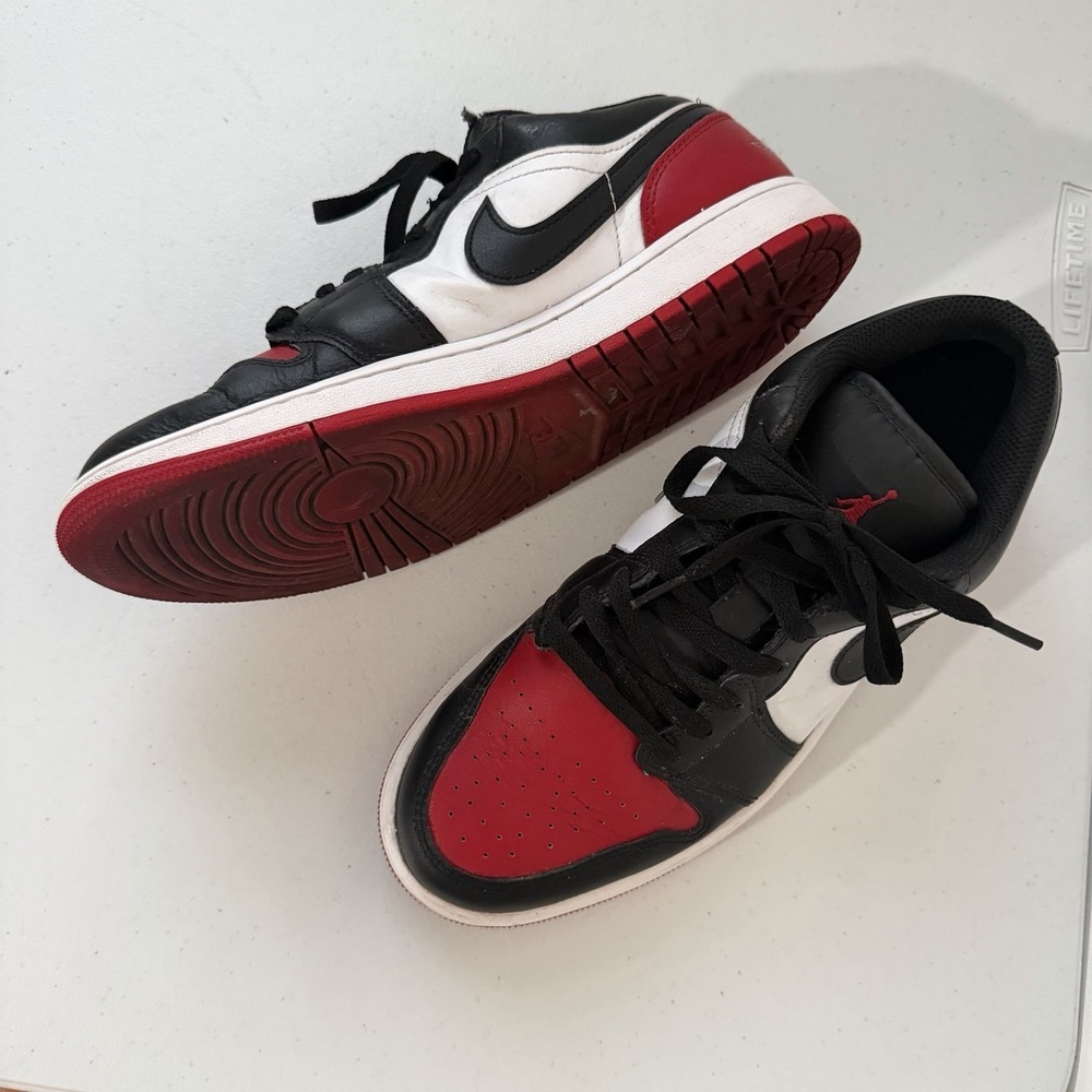 Nike Air Jordan 1 Low Bred Toe‎ White Black Varsity Red Jumpman 553558-161 Sz 9